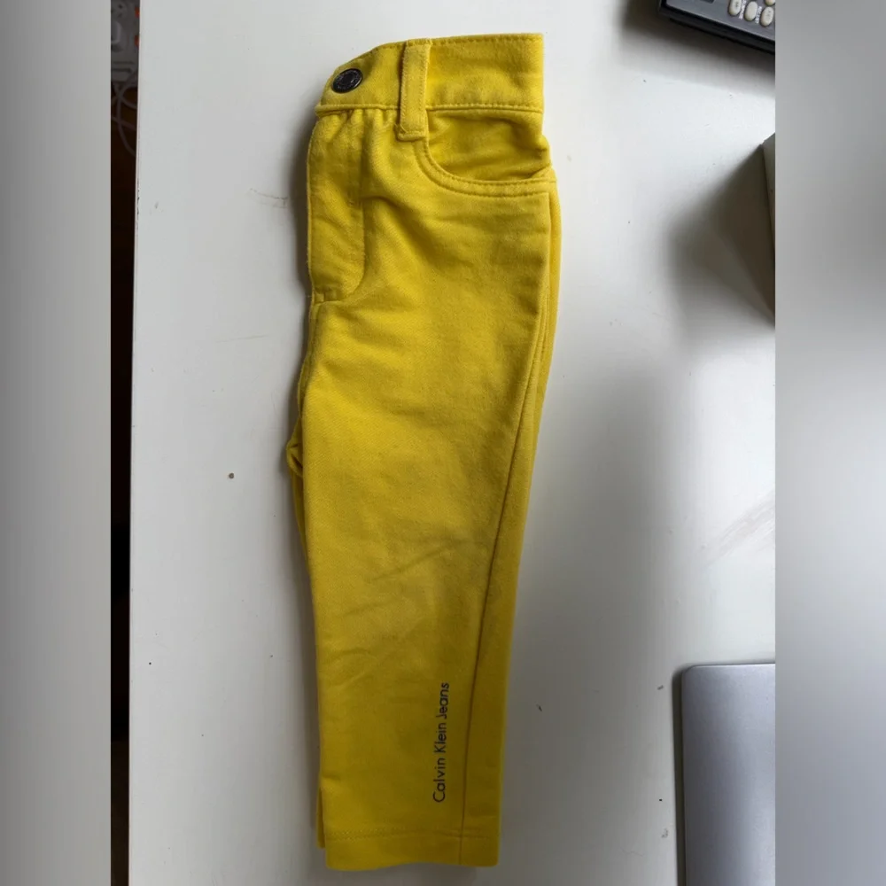 Calvin Klein Jeans Toddler Girl Striped Peplum Top & Yellow Jeggings (24M)